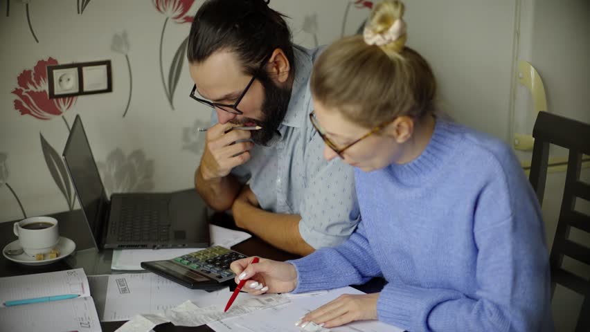 Budgeting Tips On Energy Audit Tariff Comparison On Energy Bill Tax. Smart Meter Electricity Rates Energy Consumption Bills. Calculating Home Equity Insurance Policies Mortgage Rates. Financial Plan Royalty-Free Stock Footage #3414255199