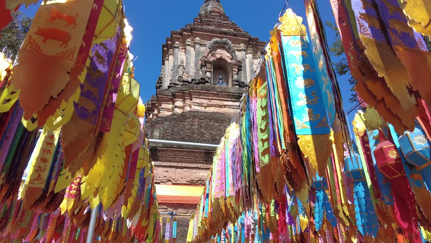 Thailand Wat Chedi Luang Chaing Mai Chinese New Year Buddhist Celebration, Thai Festival, Buddhist Heritage, Year Of The Dragon, Explore Asia Thailand, Buddhist New Year, Thai China Local Festivities