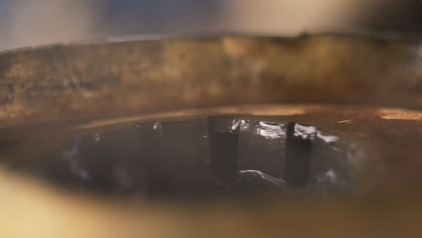 Liquid shaking in a diesel generator