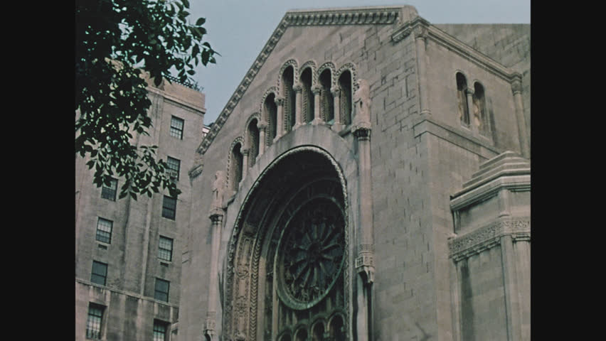 NEW YORK, 1971, Temple Emmanuel on Fifth Avenue, Jewish Synagogue, medium shot