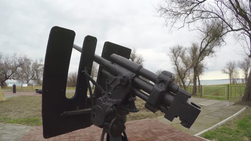 alley memory of the Second World War. mock-up a monument to the Soviet anti-aircraft gun of the Second World War