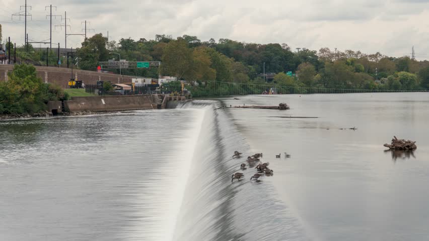 Time lapse of the small waterfall in Philadelphia, right behind Boathouse Row.  