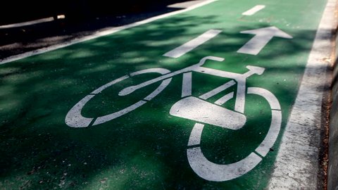 Green bicycle lane. Stock Video