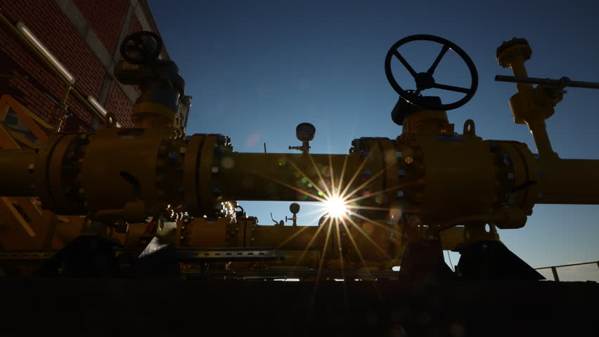 Gas interconnector. It connects gas transmission networks.