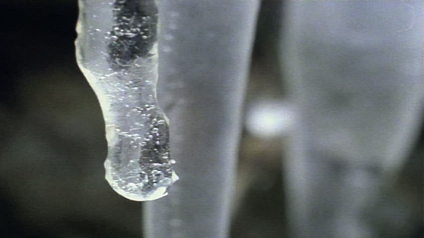 Closeup on icicle 