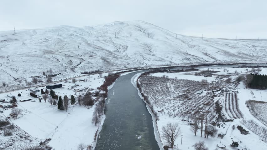 Drone shot of the Yakima River winding through Washington