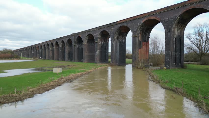 welland viaduct Northamptonshire England Britons longest brick viaduct grade 2 listed 82 arches flood