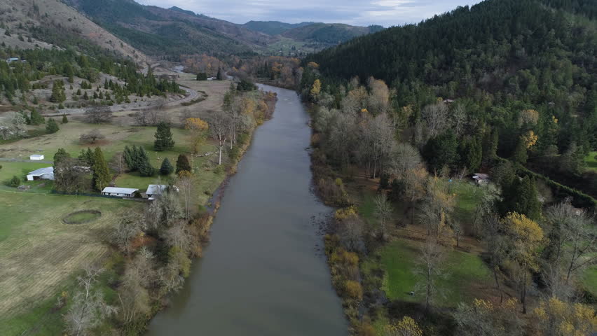 South Umpqua River flyover