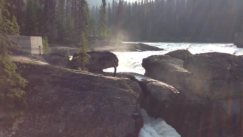 Kickinghorse River Natural Land Bridge