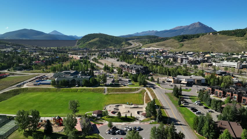 Colorado Silverthorne Rec Center Outlets skatepark aerial drone cinematic i70 Blue River downtown summer Rocky mountain town Lake Dillon Green Mountain Reservoir circle left motion slowly