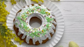 Easter Bundt Cakes. Homemade vanilla bundt cake. 