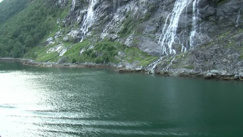 Seven Sisters Waterfall