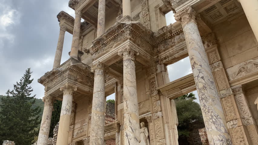 İzmir Selçuk Efes Antik Kenti Celsus Kütüphanesi - 
Izmir Selcuk Ephesus Ancient City Celsus Library