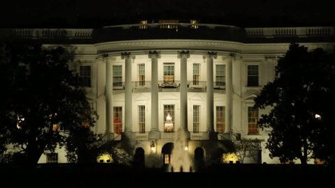 White House at night rack focus in Washington DC 25p