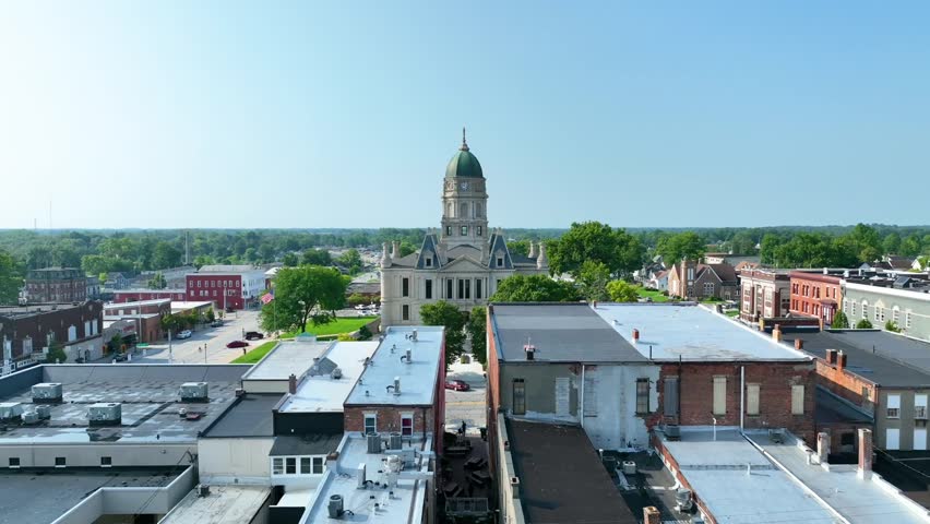 Aerial Fly Through of Whitley County Courthouse, Indiana