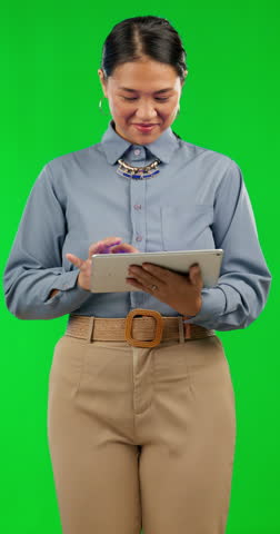 Tablet, green screen and business woman in presentation, advertising mockup and website ui or ux design space. Happy employee, worker or person, digital tech and tracking markers on studio background