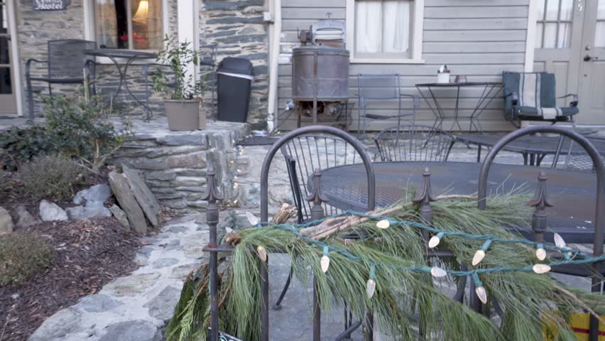 Boom down of sign for cold brew kombucha on tap and fine teas and local ciders.