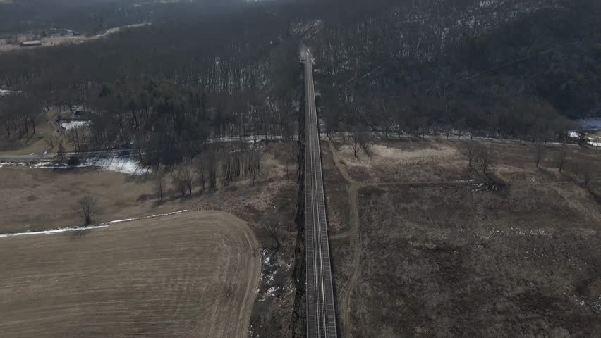 Moodna Train Trestle Birdseye view pull back into horizon