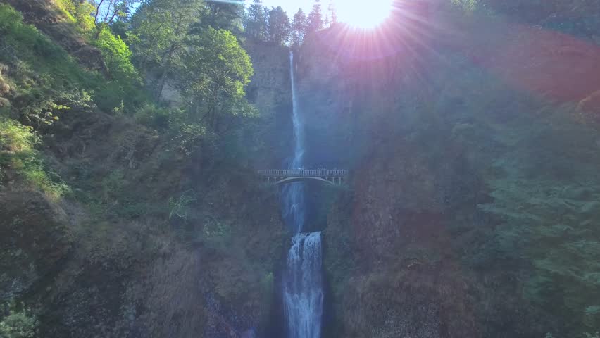 USA, Portland, scenic Multnomah Falls in Oregon Columbia River Gorge.