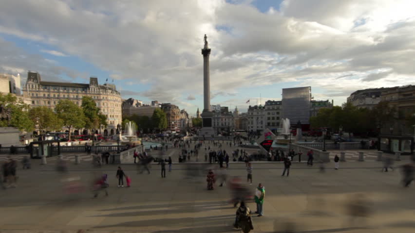 LONDON - OCTOBER 7, 2011: Stationary time-lapse of Trafalgar Square in London.