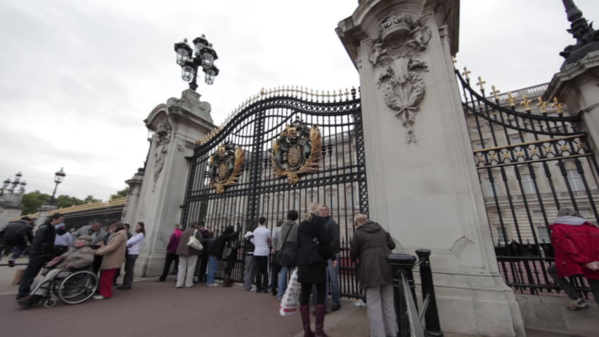 LONDON - OCTOBER 8, 2011: The front gates of Buckingham Palace in the PM