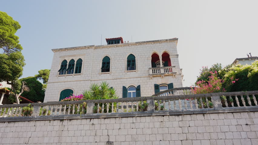 Beautiful Mediterranean Villa On The Seaside
