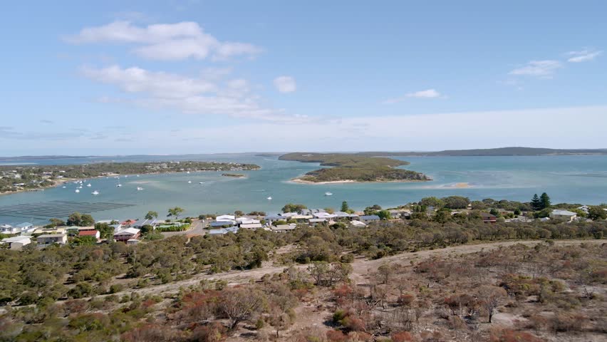 Aerial of scenic Coffin Bay holiday homes and beautiful turquoise ocean, Eyre Peninsula, South Australia