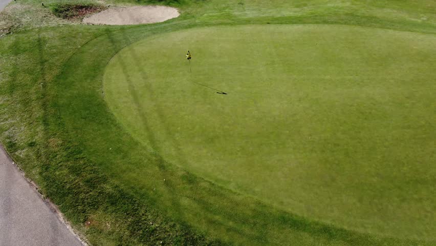 Spring's touch on golf's beauty.