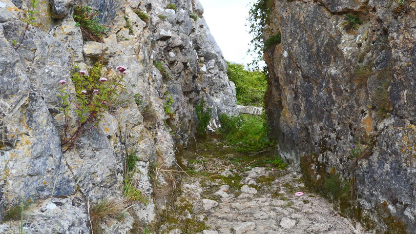 Passage between the rocks. 