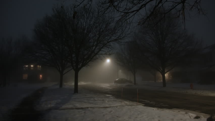 Dark street whit street light at night with heavy fog Royalty-Free Stock Footage #3477005563
