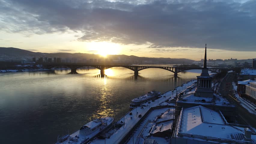 Siberia, 2018, the month of January. The bridge across the Yenisei river in the fog. -25 degrees below zero, the mist over komunalnom bridge in Krasnoyarsk.