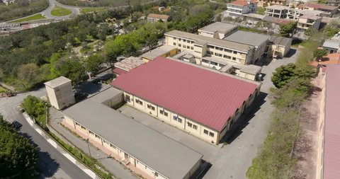 Aerial view of an Italian high school. – Video có sẵn