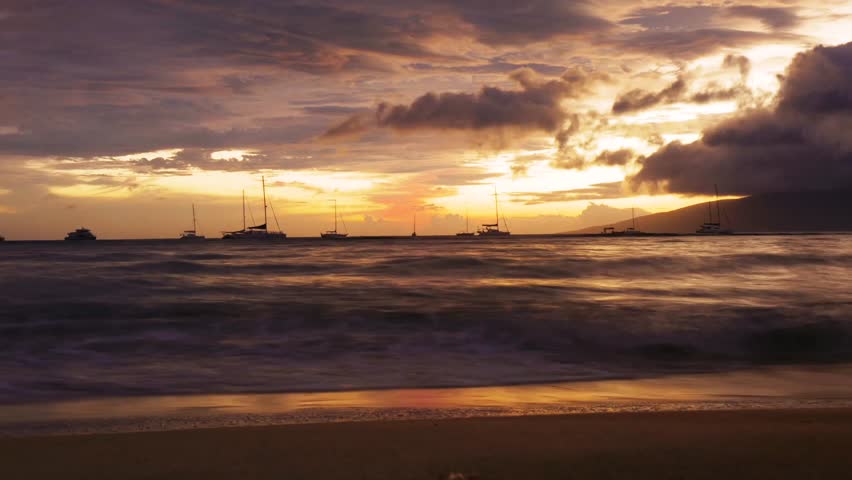 Timelapse of the ocean in lahaina Hawaii
