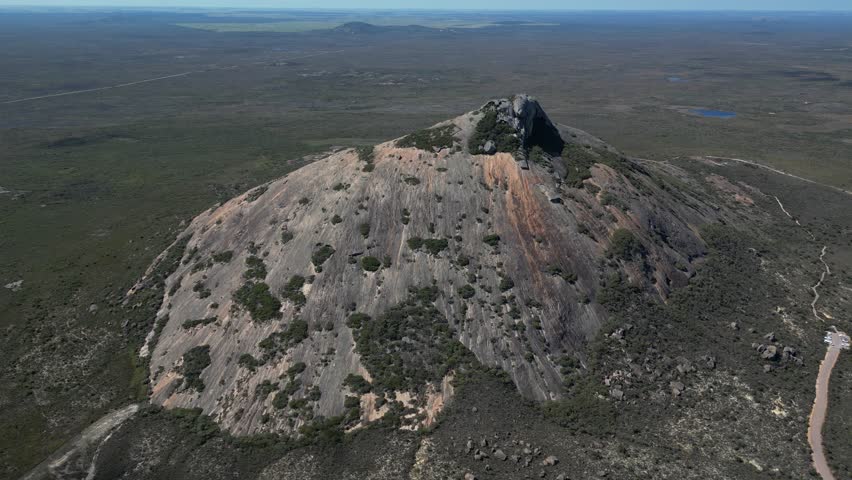Drone flight around Frenchman Mountain in the Cape Le Grand Area of Western Australia.