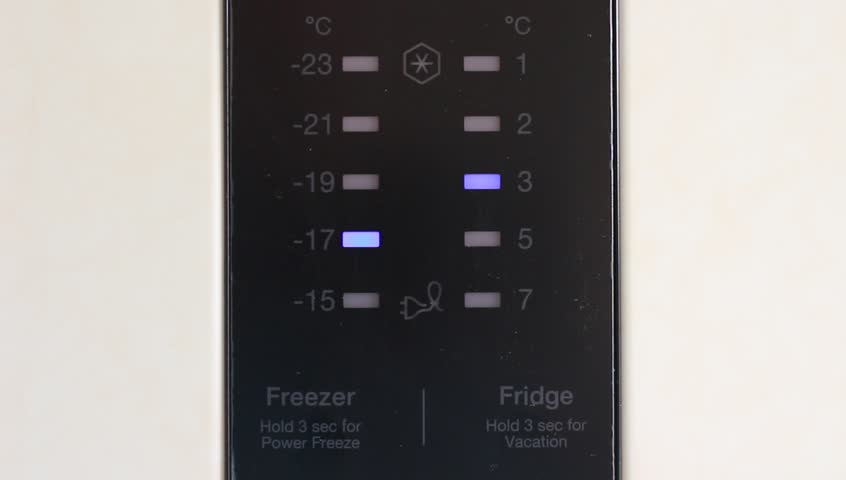 Управление холодильником gorenje. Freezer 3 SEK холодильник самсунг. Холодильник горение фридже панель управления. Самсунг холодильник Freezer hold 3 sec for vacation.