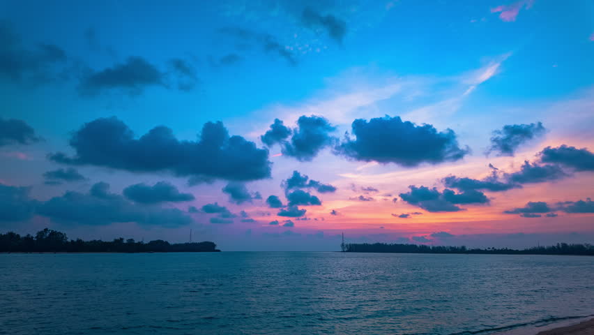 Time lapse colorful sky in sunset above the sea at Sarasin bridge viewpoint. Sarasin bridge is an important route connecting by land.
Sarasin bridge connect Phuket island to Phang Nga province. Royalty-Free Stock Footage #3493726835