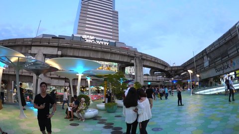 Crowded City Center Square With Siam Discovery Department Store And BTS Train. BANGKOK, DEC 20, 2017. HD, 1920x1080.