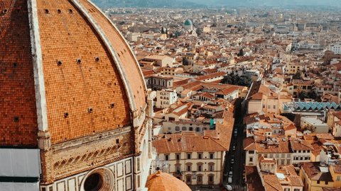 FLORENCE, Italy, 15 March 2024 - Florence seen from above, reveals a tapestry of picturesque architecture, weaving history and beauty under the Italian sun
 Szerkesztői stockvideó
