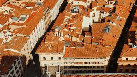 Florence seen from above, reveals a tapestry of picturesque architecture, weaving history and beauty under the Italian sun
 Stockvideó