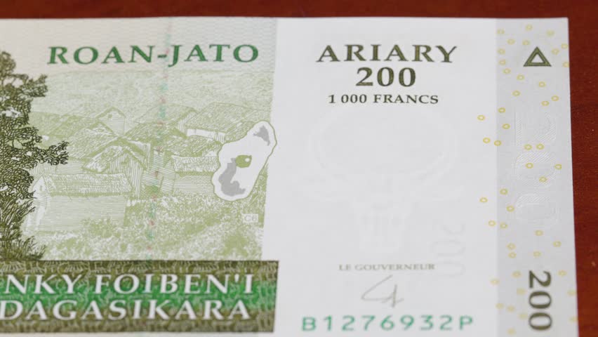 200 Madagascar ariary national currency money legal tender banknote bill 2