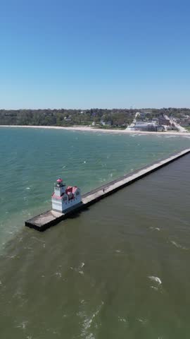 Kewaunee lighthouse in spring 2024