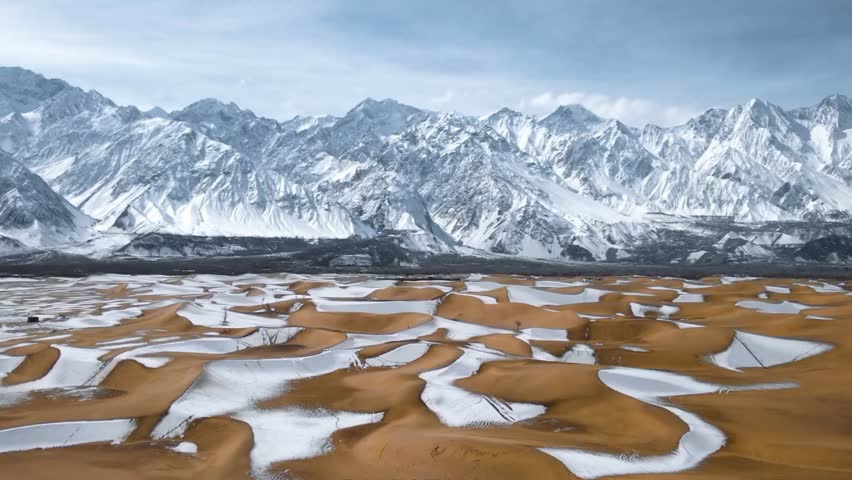 A place where snow meet sand in Pakistan