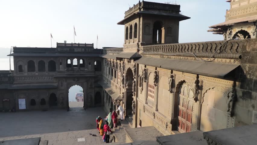 Tourist at Holkar palace Video taken date and Time 13 October 2022 01 00 pm at Maheshwer Madhya Pradesh India