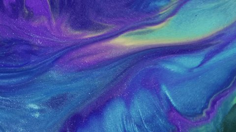 An abstract fluid art texture background with swirling pink and navy blue hues, accentuated with sparkling glitters, perfect for artistic designs and wallpapers. : vidéo de stock