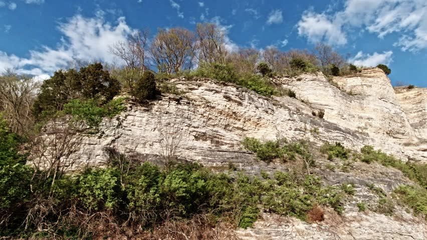 Great River Road Scenic Route Along the Bluffs of the Mississippi River from Grafton to Alton, Illinois, USA.