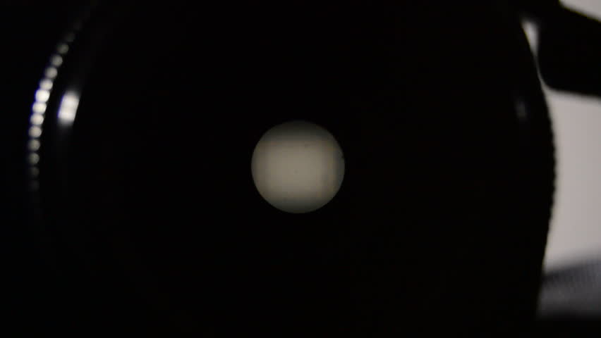 Iris of slr camera open shooting