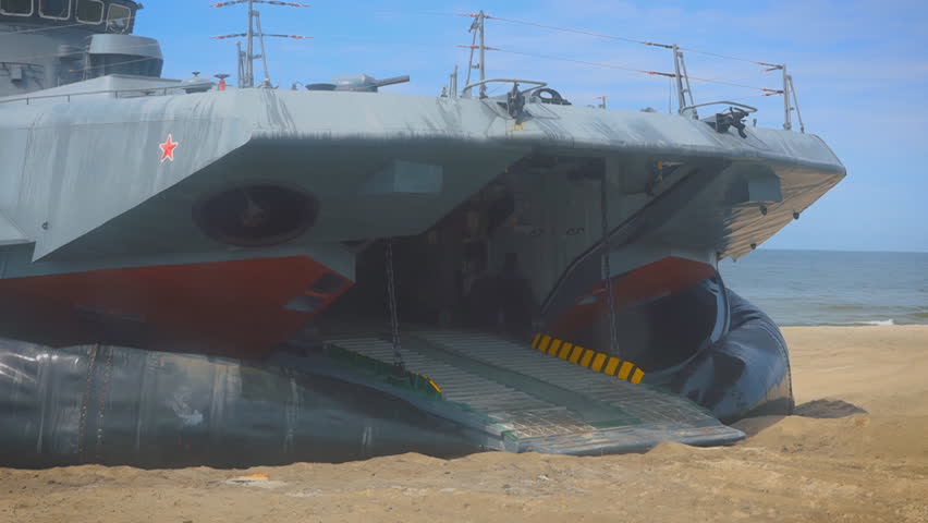 landing ship on an air cushion Zubr (BTR-82 leaves)