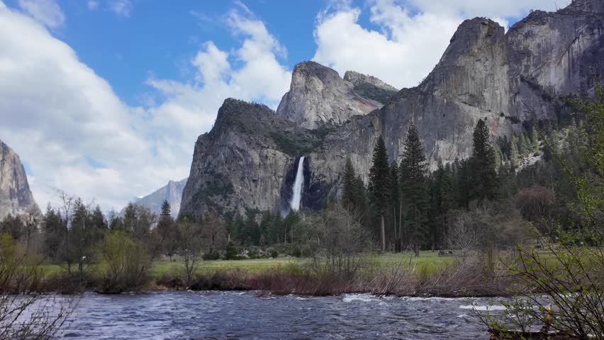 Yosemite Valley Merced River Spring Waterfall View 4K National Park