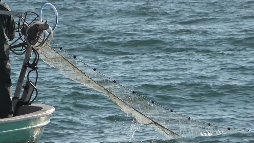 
Fisherman pulling fishing nets. Be fertile