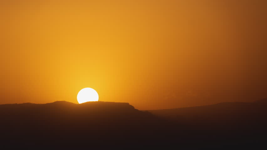 Sunrise over Desert Landscape Telephoto Timelapse - Powered by Shutterstock - Get 15% off with code: PIKWIZARD15